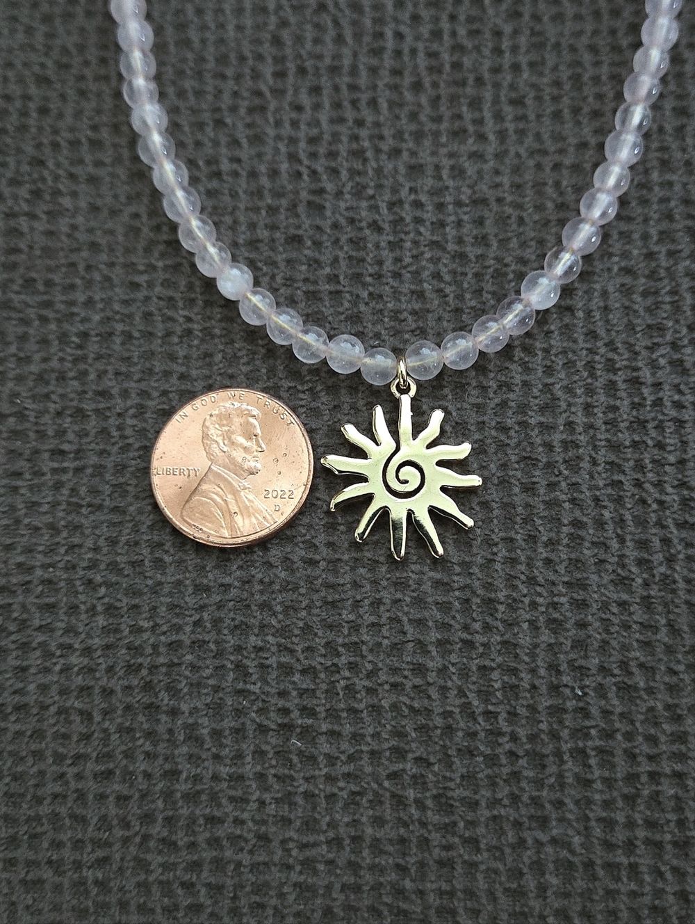 Luna🌙 Norte Rose🌹 Quartz Necklace with Stationary Gold💛 Sun☀️ Pendant - NIB - Picture 8 of 16